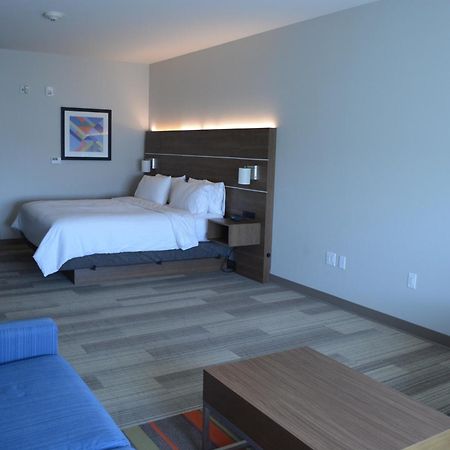 Holiday Inn Express & Suites Liberal Exteriér fotografie