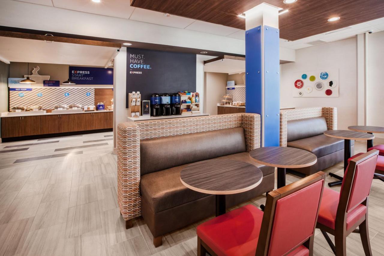 Holiday Inn Express & Suites Liberal Exteriér fotografie